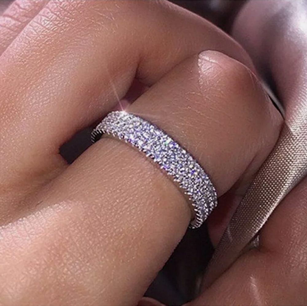 Gorgeous Women 925 Silver Rings Round Cut White Sa